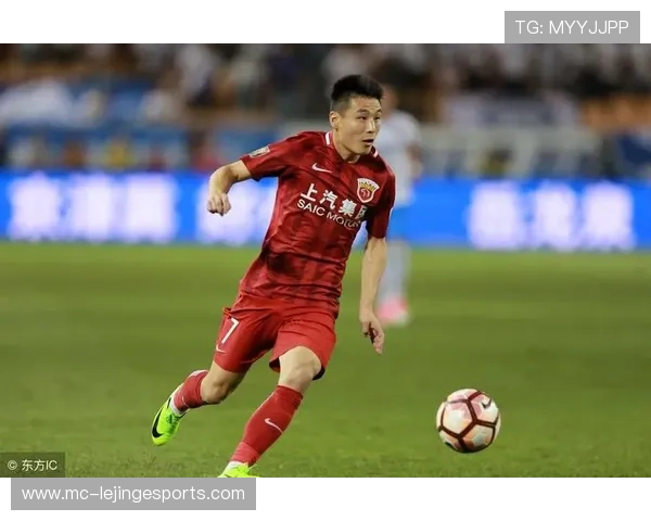 中国足球球星排名谁更强 力压群雄的球员到底是谁 中国足球球星排名谁更强 力压群雄的球员到底是谁